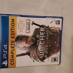 Ps4 version of The Witcher 3 Wild Hunt complete edition. Includes many DLC's